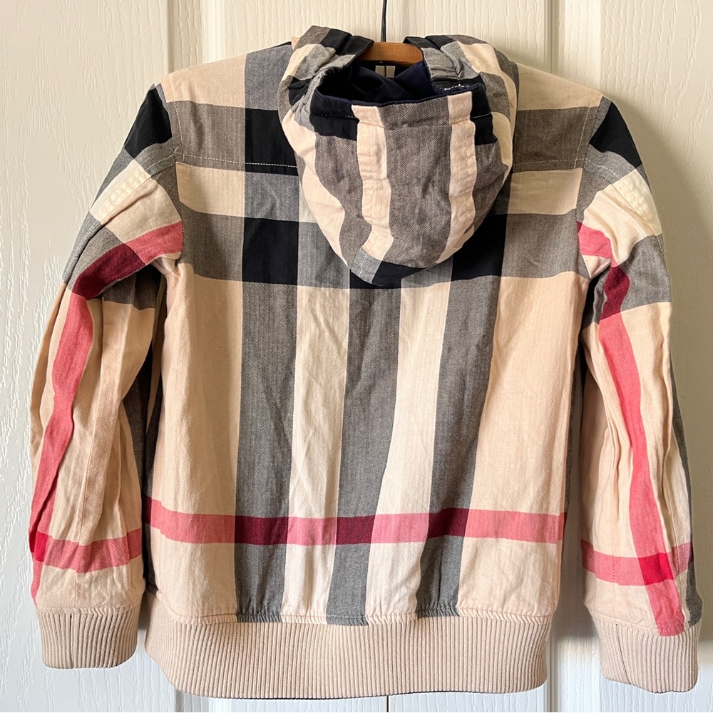 Burberry reversible hooded boys jacket in navy blue - Picture 4 of 8